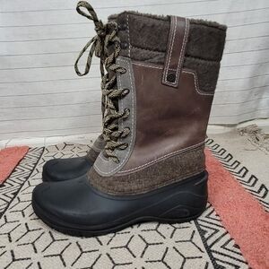 The North Face Shellista III Mid Boots in Caribou Brown, sz 11